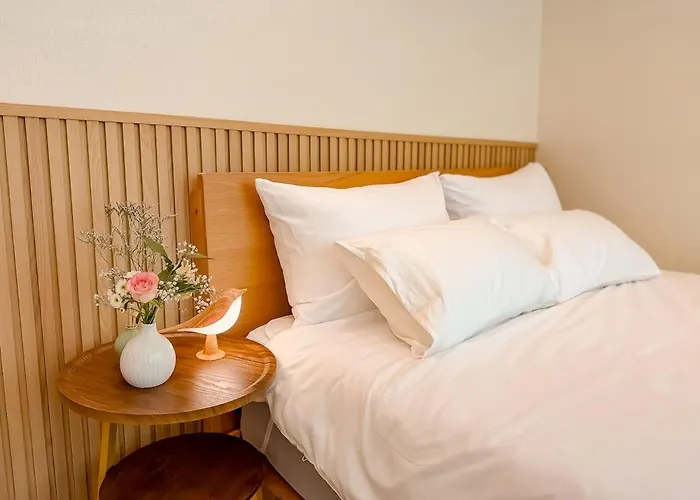 Private House Near Singil Station And Yeouido , 2br, Free Parking, Rooftop Holiday home