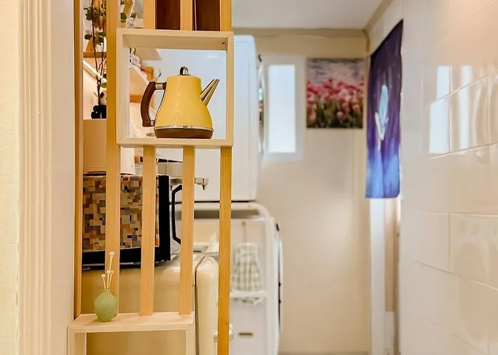 Private House Near Singil Station And Yeouido , 2br, Free Parking, Rooftop Holiday home