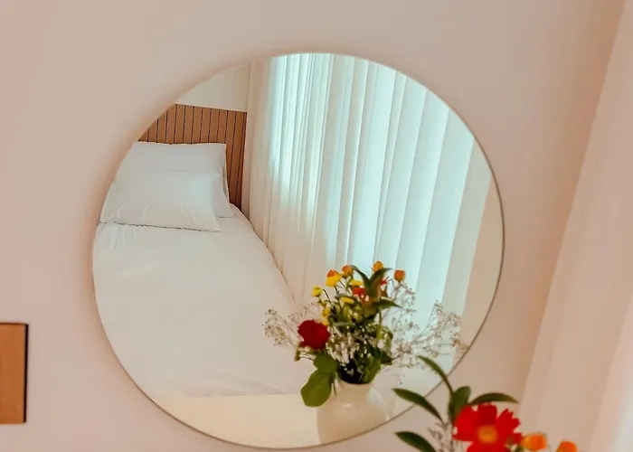 Private House Near Singil Station And Yeouido , 2br, Free Parking, Rooftop *