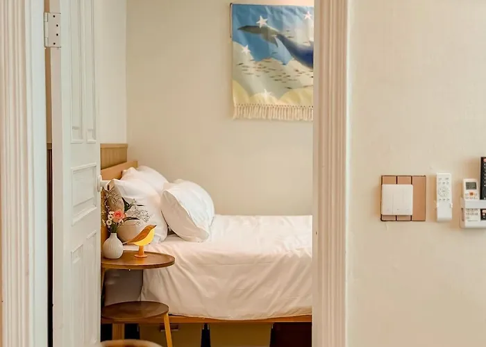 Private House Near Singil Station And Yeouido , 2br, Free Parking, Rooftop Holiday home *